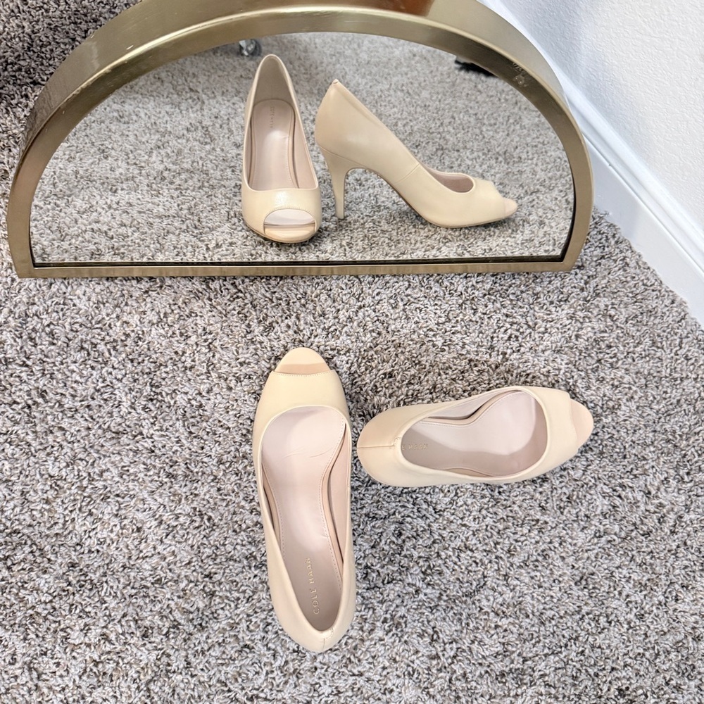 Cole Haan Harlow Cream Peep-Toe Heels Size 10 - Picture 7 of 8